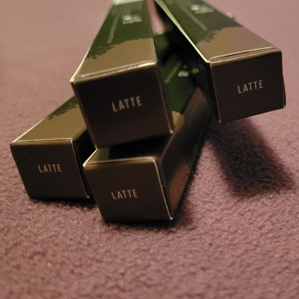 Morphe eyebrow pencil